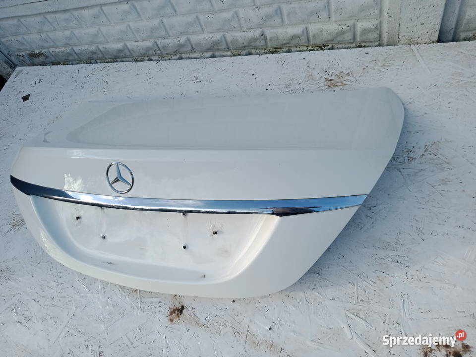 KLAPA BAGAŻNIKA MERCEDES CKLASA W 205 SEDAN 1421 Rakoniewice