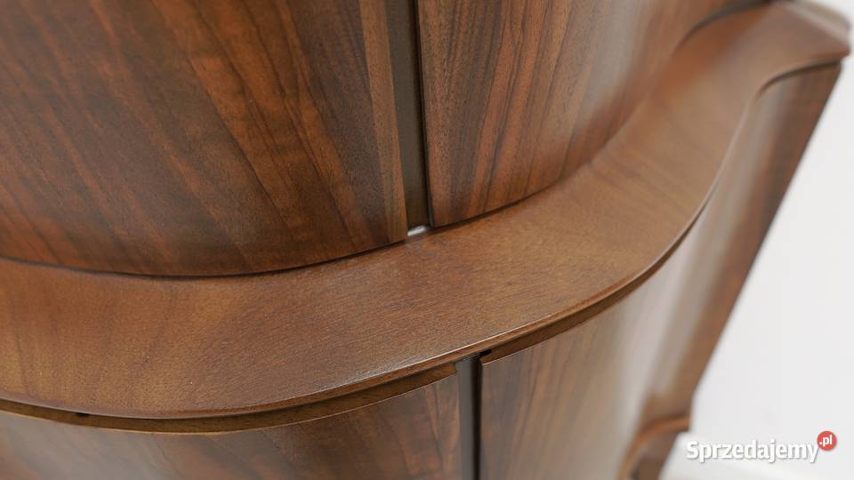 Antyczna narożna komoda z drewna orzechowego Jerka