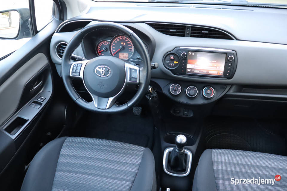 Toyota Yaris 133 Dual VVTi śląskie
