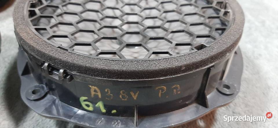 Głośnik przód prawylewy 2 Audi A3 8V 8V0035415