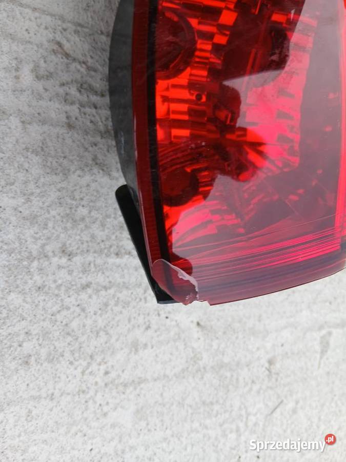 Lampa tylna tył Renault Koleos 2010 lewa narożna lewe Lampy tylne Szczerbice
