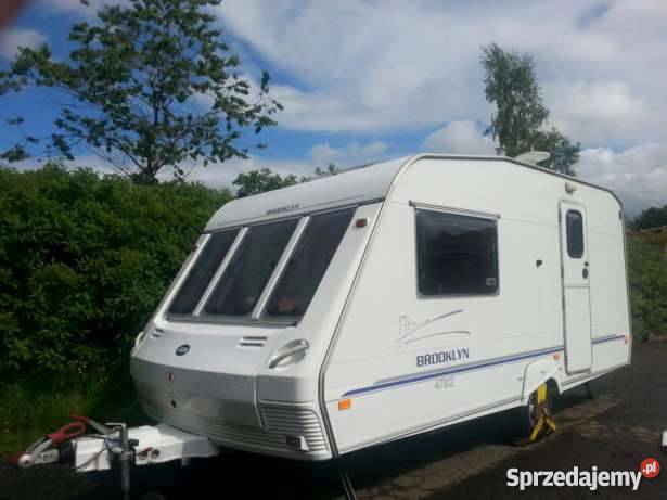 PRZYCZEPA KEMPINGOWA 975kg Połaniec