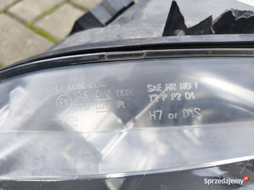 Lampa reflektor audi A4 B7 ksenon Lubań
