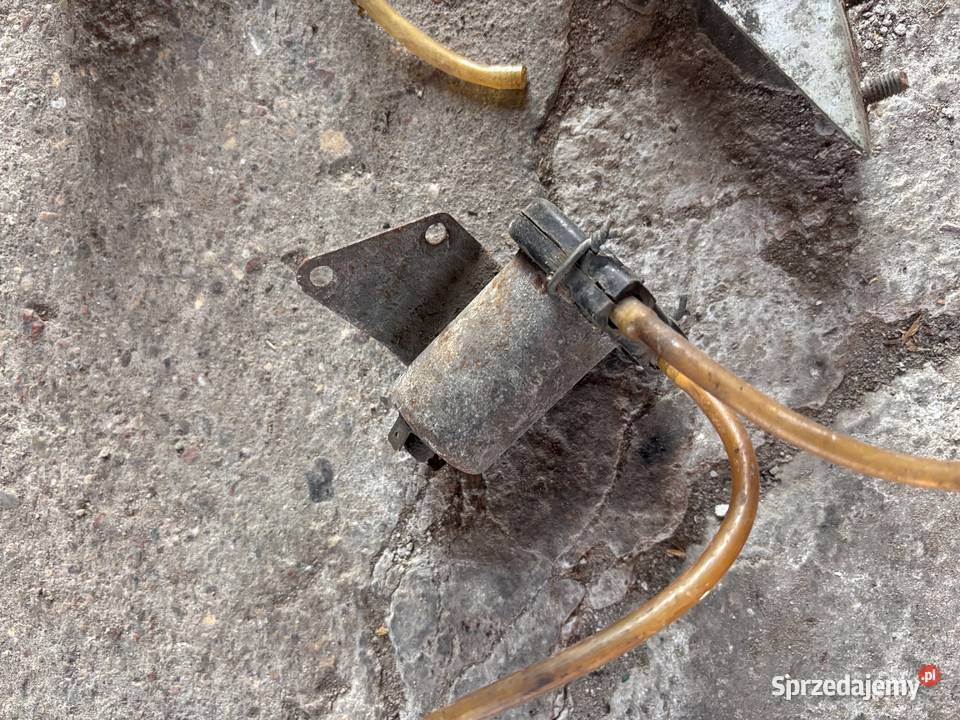 silniczek spryskiwaczy pompka 125p Polonez FSO benzyna sprzedam
