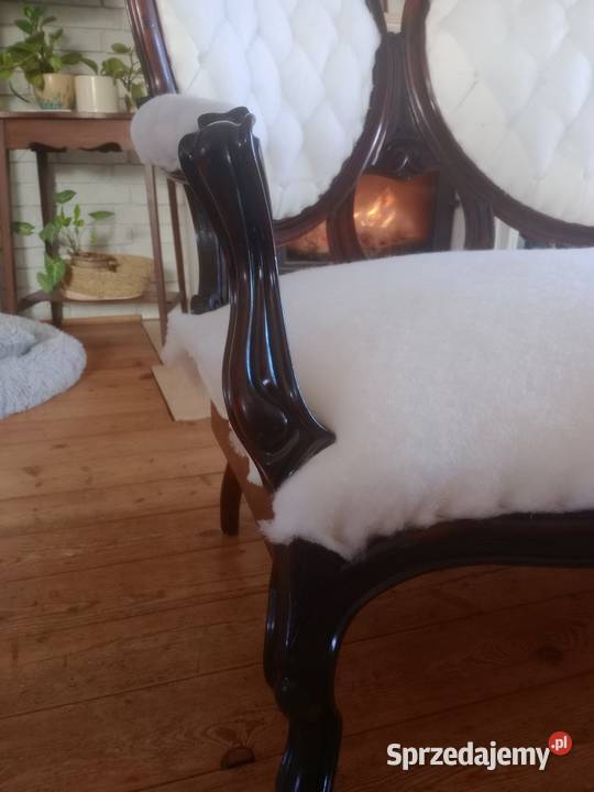 Zabytkowa sofa renowacji tapicerka na zamówienie Lusówko sprzedam