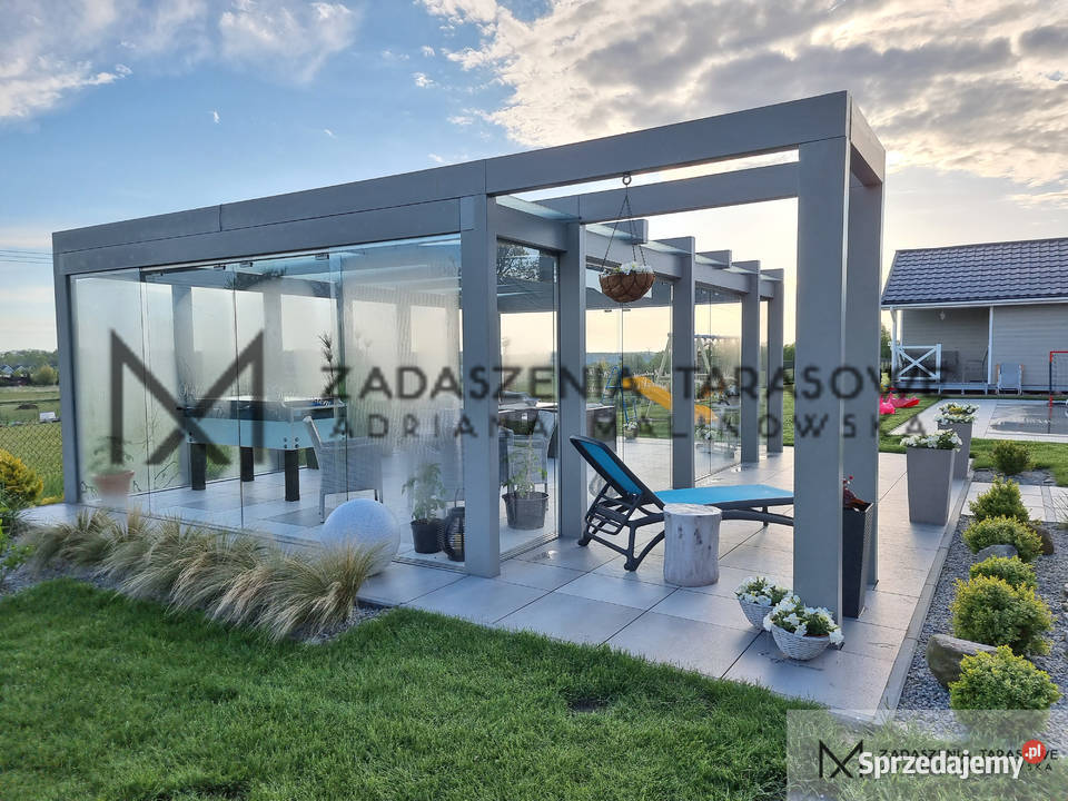 Nowoczesna altana ze szkłem do ogrodu Łódź