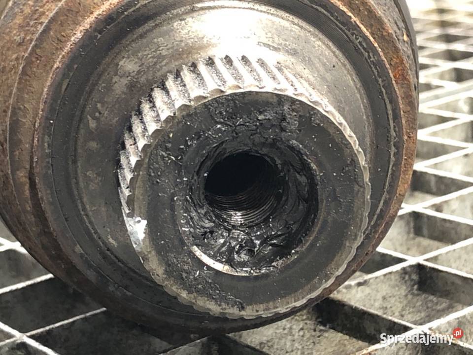 PÓŁOŚ PRAWY PRZÓD AUDI A5 8T 30 240 0717 PRZEGUB osobowe