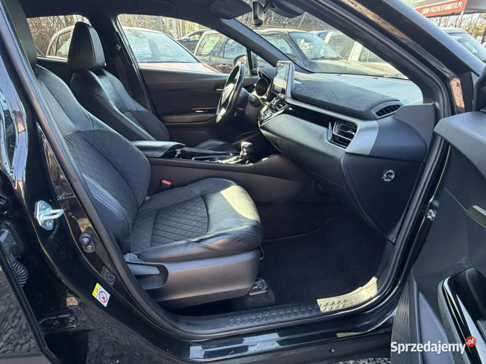 Toyota CHR 18 selection skóra full LED hybryda m elektrochrom. lusterko wst.