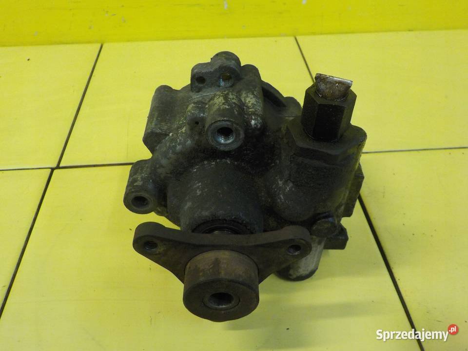 TRAFIC VIVARO 20 DCI 13r 114 M9R692 pompa Suków