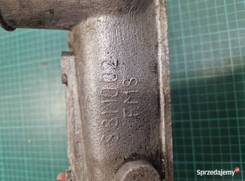 Głowica silnika Syrena 104 105 osobowe Dąbrowa Górnicza