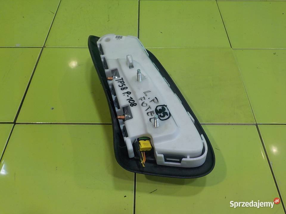 PEUGEOT 108 16r 1422 3D AIRBAG poduszka fotela mazowieckie