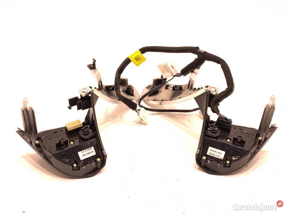 PRZEŁĄCZNIKI KIEROWNICY HYUNDAI i30 3U229A1500 Części samochodowe