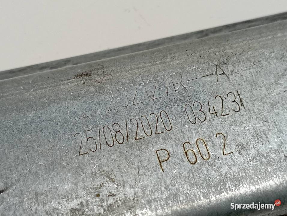 MECHANIZM SZYBY PRAWY TYŁ 827202127R Dacia Lodgy