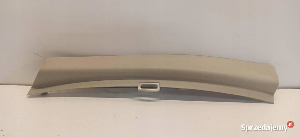 VOLVO V60 CC OSŁONA SŁUPKA LEWY TYŁ 31479235 osobowe