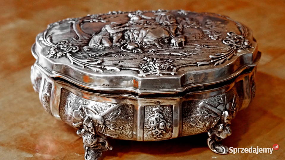 Srebrne pudełkoszkatuła wielka Hanau o wadze 545 Zgorzelec