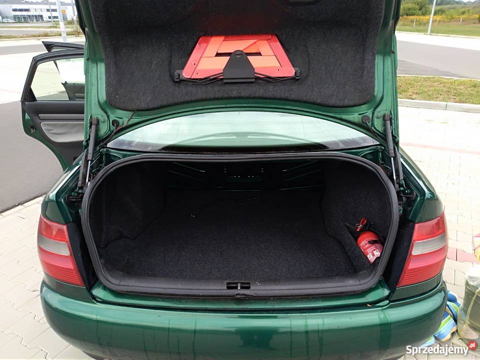 Sprzedam AUDI A4 19 TDI automat A4