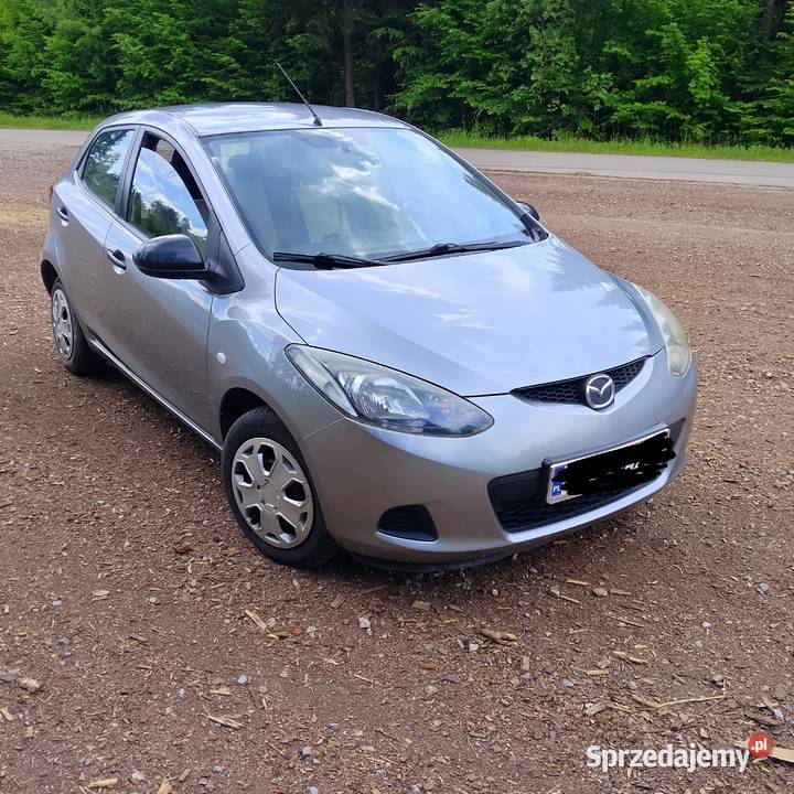 Mazda 2 13 B 2009 r benzyna Brody