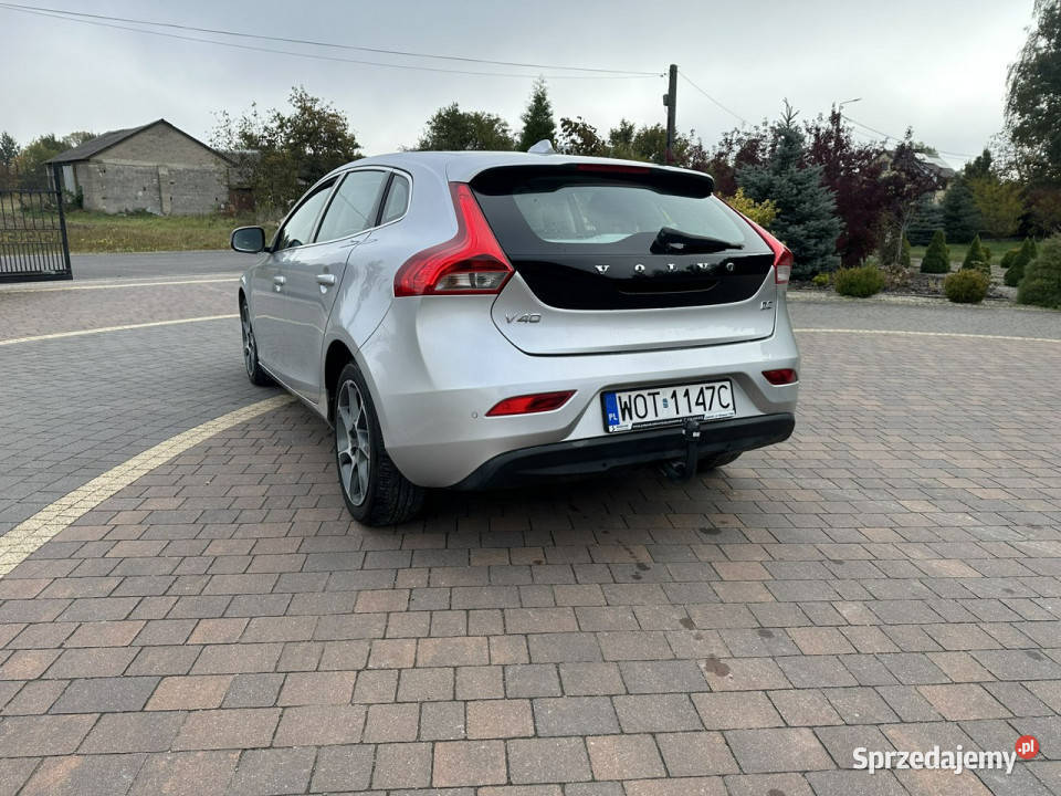 Volvo V40 II 2012 Rok produkcji 2015 mazowieckie Lipówki