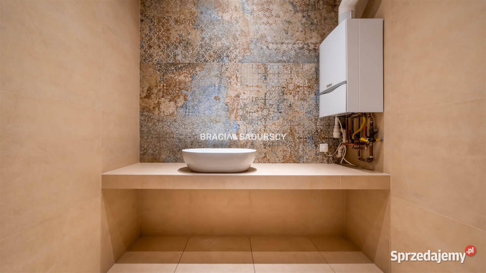 wynajmu lokalu Kraków Jesionowa 195m2 dojazd asfaltowy