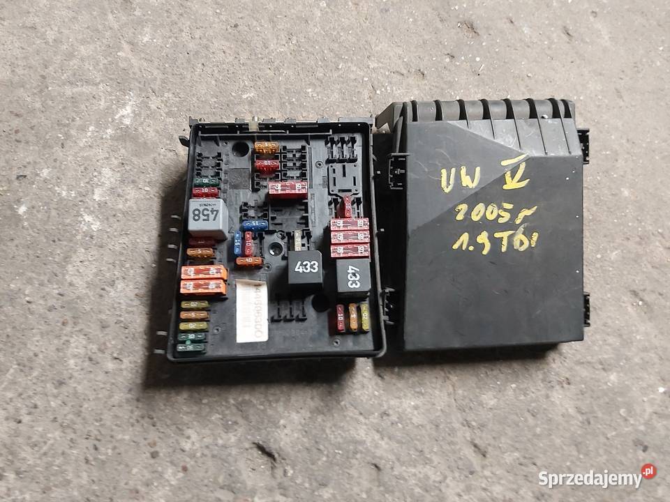 Skrzynka bezpieczników golf 5 19tdi nieuszkodzony