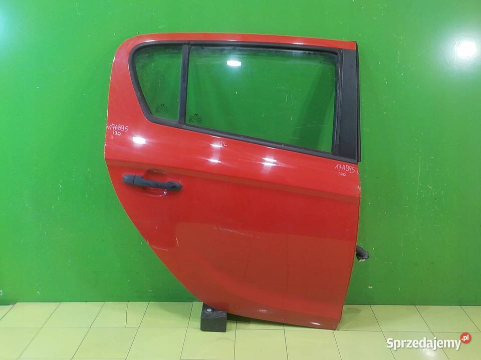 HYUNDAI i20 I 12B 09r HB 5D drzwi prawe tyl Suków
