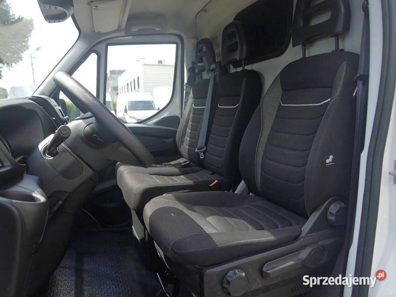 IVECO DAILY 35S16HA8V HIMATIC Furgon 16m3 56782km Suchy Las