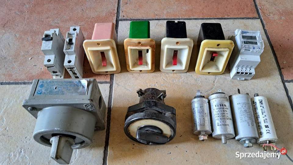 Przełączniki elektryczne z czasów PRL Leszno sprzedam