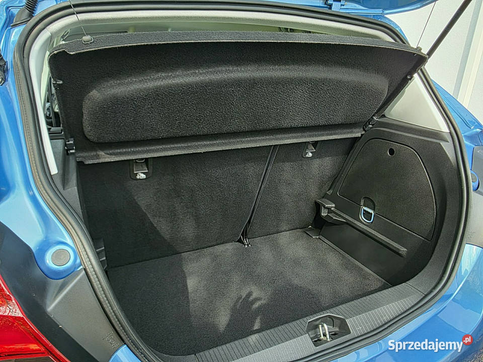 Opel Corsa serwis ASO bezwypadkowy dodatkowy gniazdo SD Rydułtowy