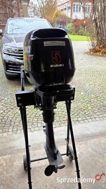 Silnik zaburtowy SUZUKI DF5 5 serwisie pierwszy