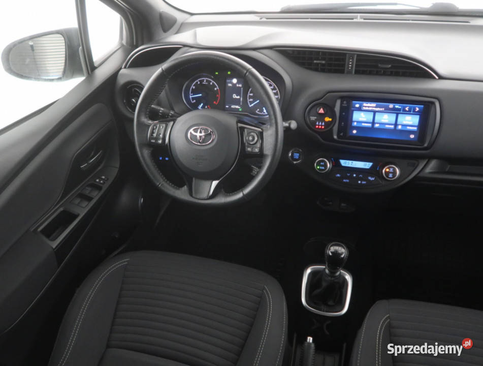 Toyota Yaris 15 Dual VVTi kamera cofania Bielany Wrocławskie