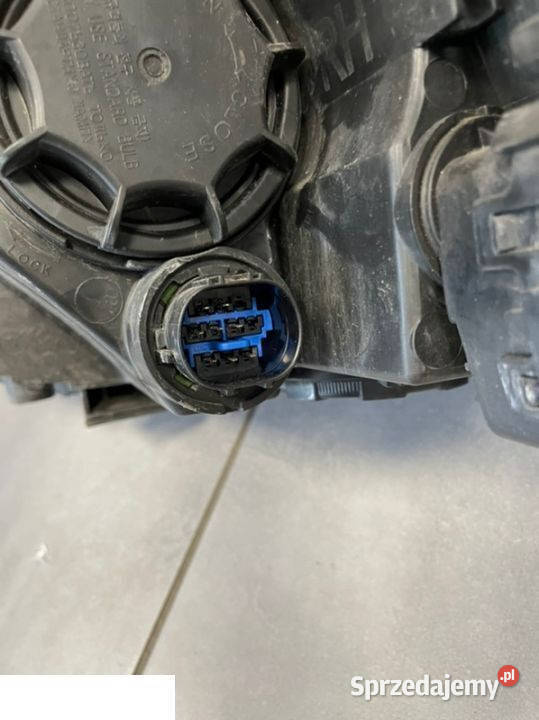 Hyundai Elantra reflektor prawy przód lubelskie Kozubszczyzna sprzedam