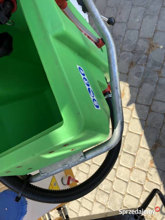 Opryskiwacze zaczepiane Boguslav Titan 3000l Zaczepiane podkarpackie