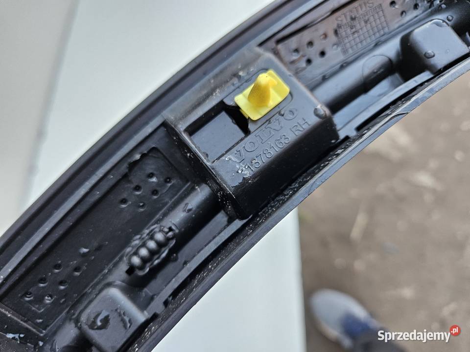 VOLVO XC90 II LISTWA BŁOTNIKA PRAWY PRZÓD PRAWA Międzychód