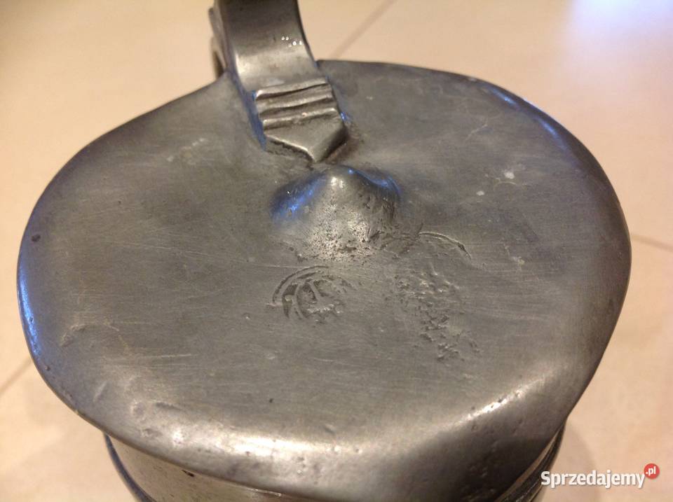 Stary Kufel cynowy z klapką Sygnowany Pozostałe Nowa Sól