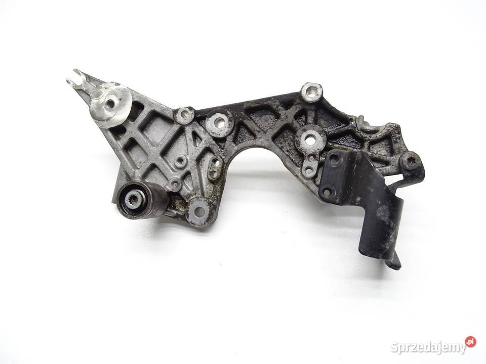 ŁAPA MOCOWANIE POMPY WTRYSKOWEJ CCW 059130147P