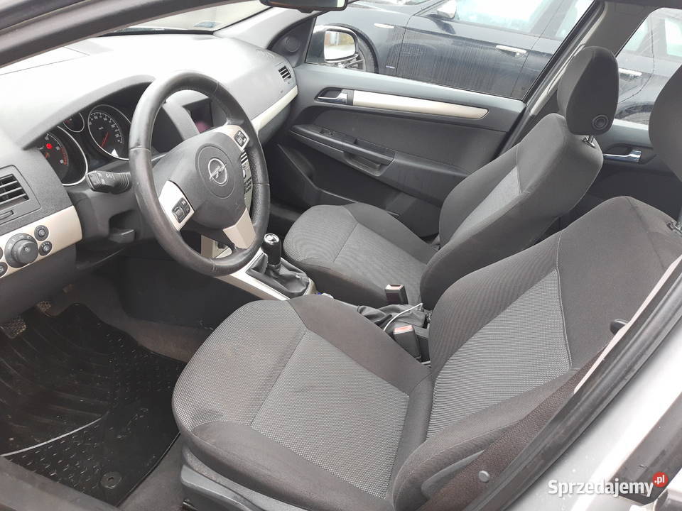 Opel Astra H Kombi 150 Kielce sprzedam