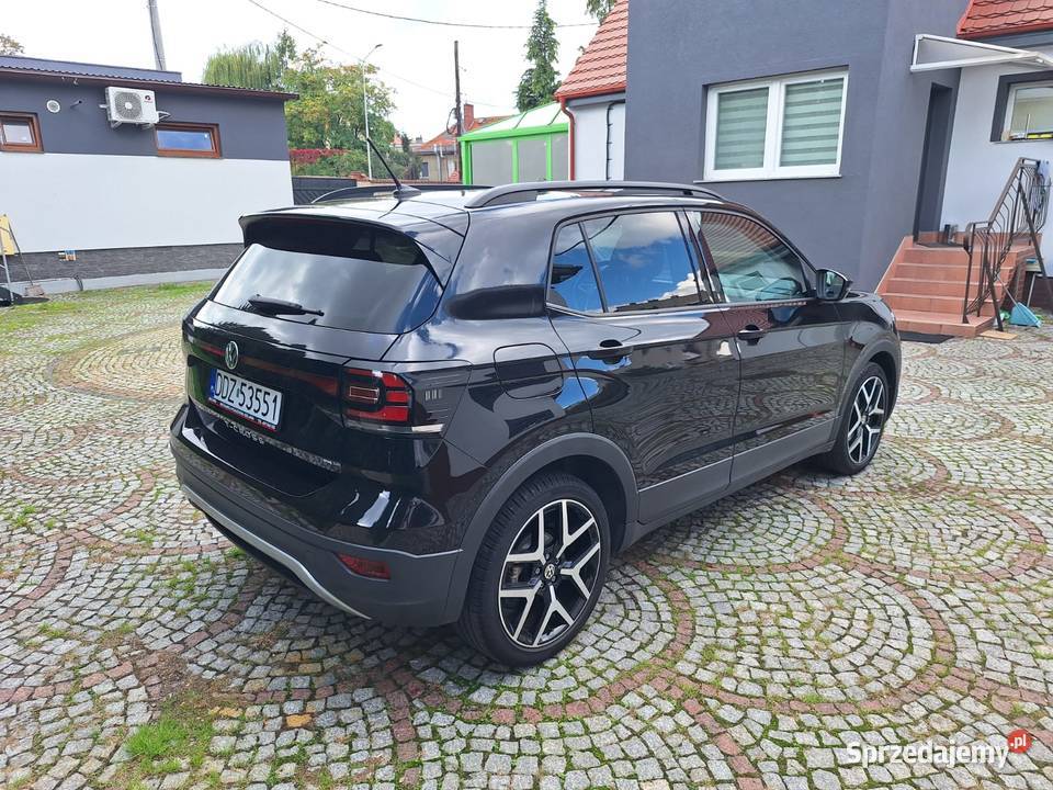 VOLKSWAGEN TCROSS 10 benzyna 122 SUV 2021r Bielawa sprzedam