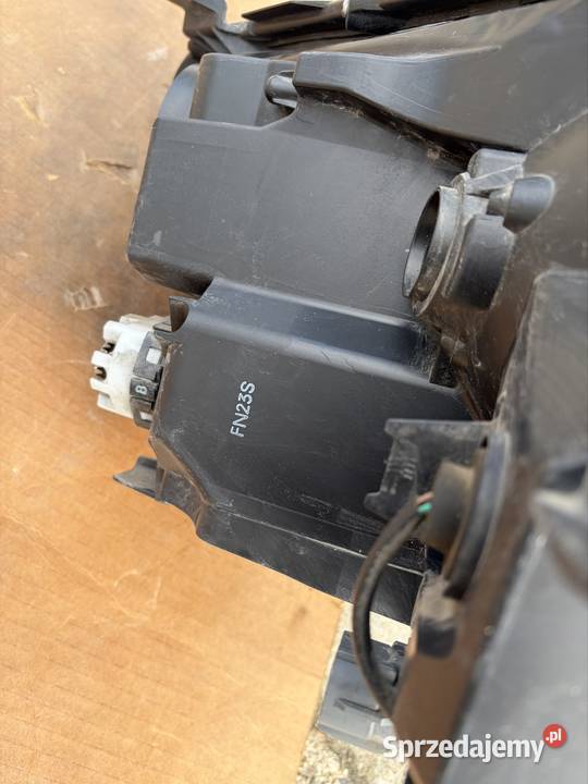 Toyota Rav4 IV Lift Lampa lewa Led Bełchatów sprzedam