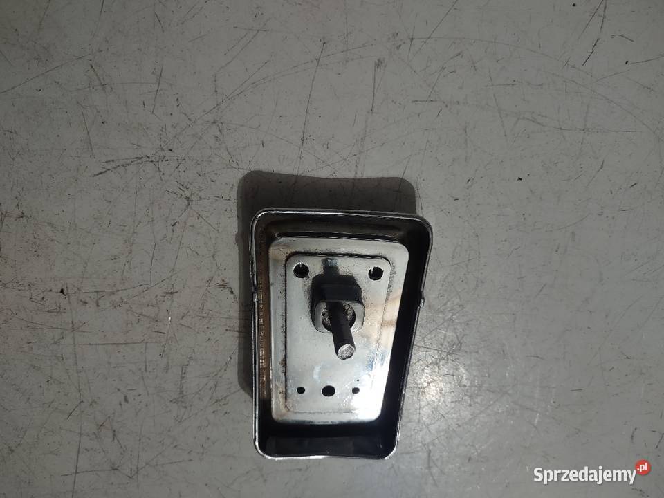 FIAT 125 P EMBLEMAT ZNACZEK ZABYTKOWY FABR