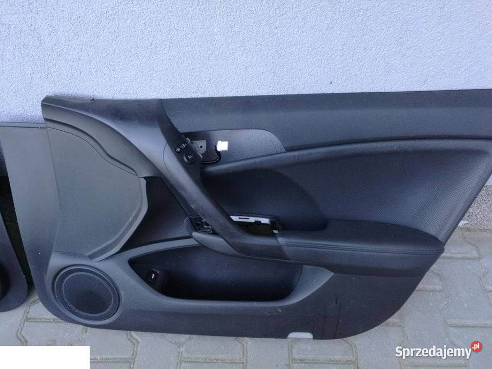HONDA ACCORD 2011 TAPICERKA DRZWI PRAWY PRZOD osobowe Kozubszczyzna