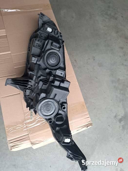 Lampa Ford Transit Connect mk2 Prawa europa