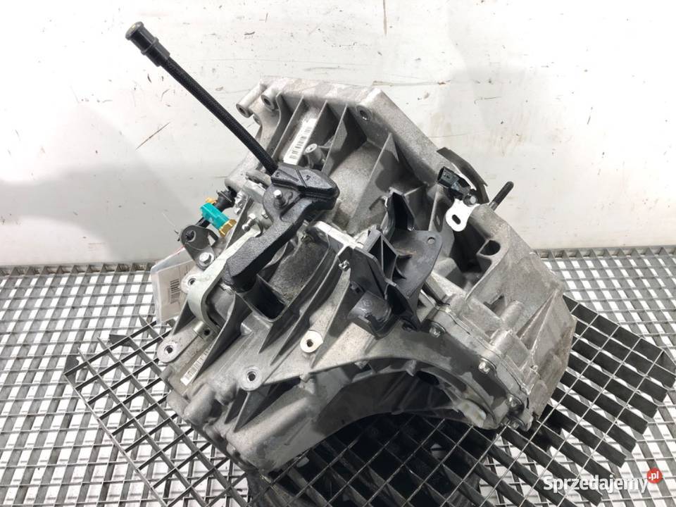 SKRZYNIA BIEGÓW RENAULT CAPTUR II TL4388 13 140 osobowe podkarpackie