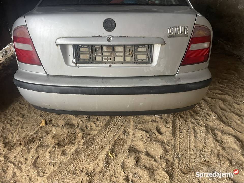 SKODA OCTAVIA I 9600 SEDAN HB ZDERZAK TYŁ podlaskie