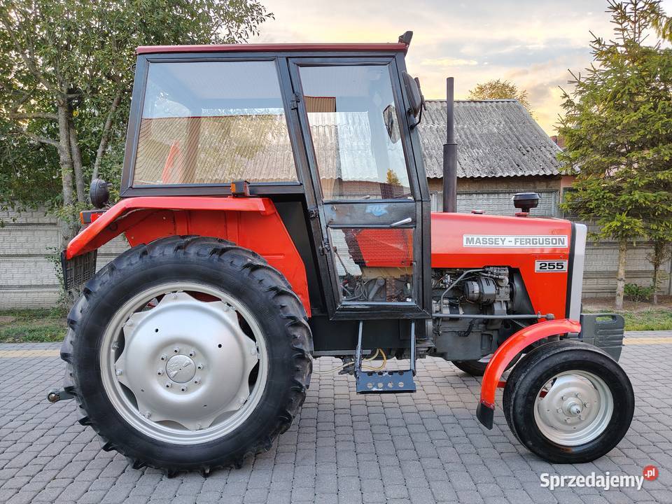 Massey Ferguson 255