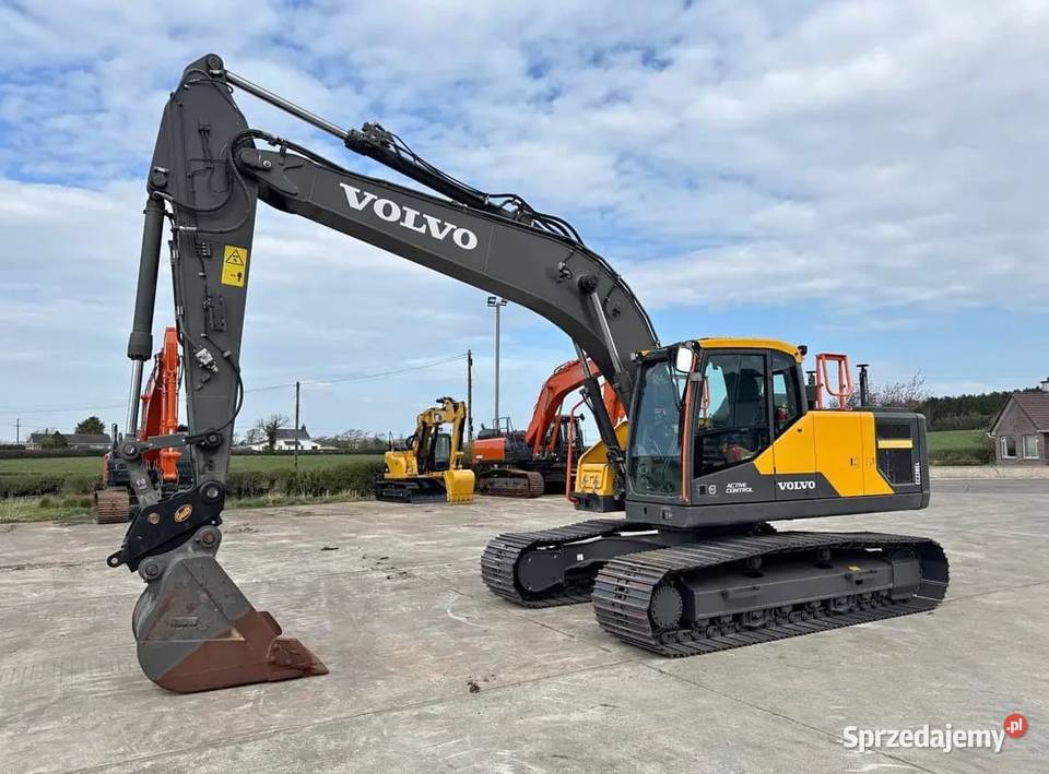 Koparka Volvo Ec 220 EL produkcji 2022 Rok produkcji 2022 Motoryzacja sprzedam