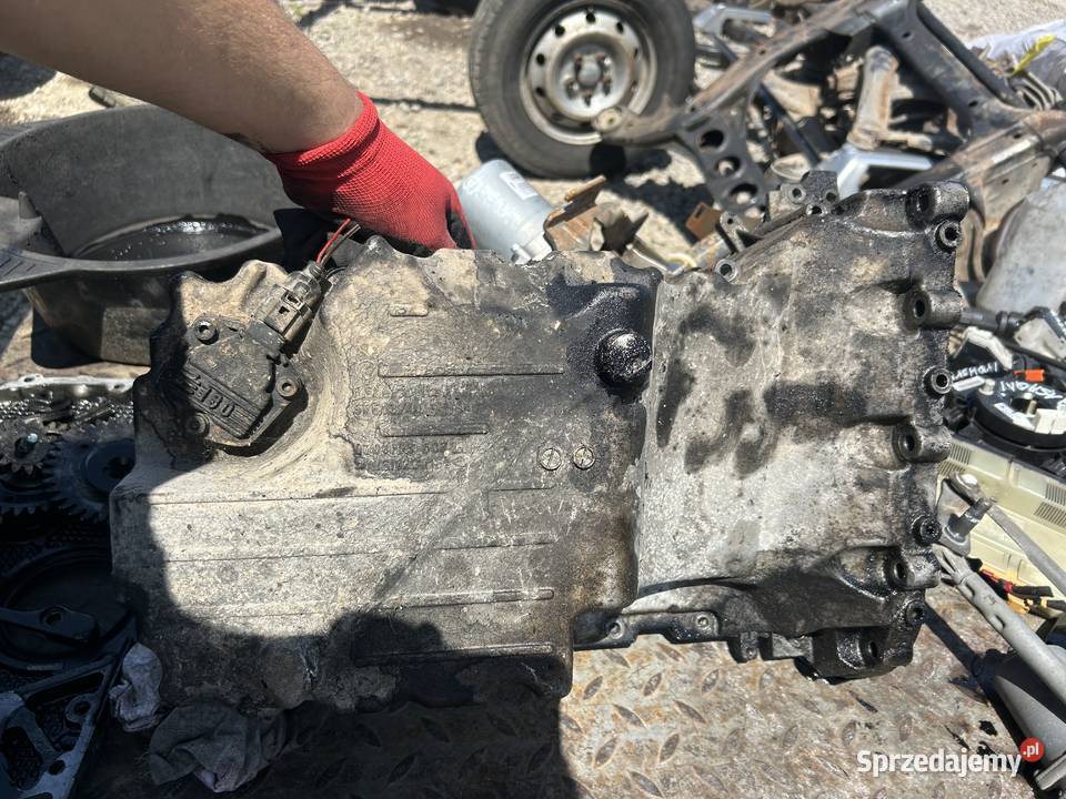 Miska olejowa czujnik oleju 25 TDI Vw Touareg T5