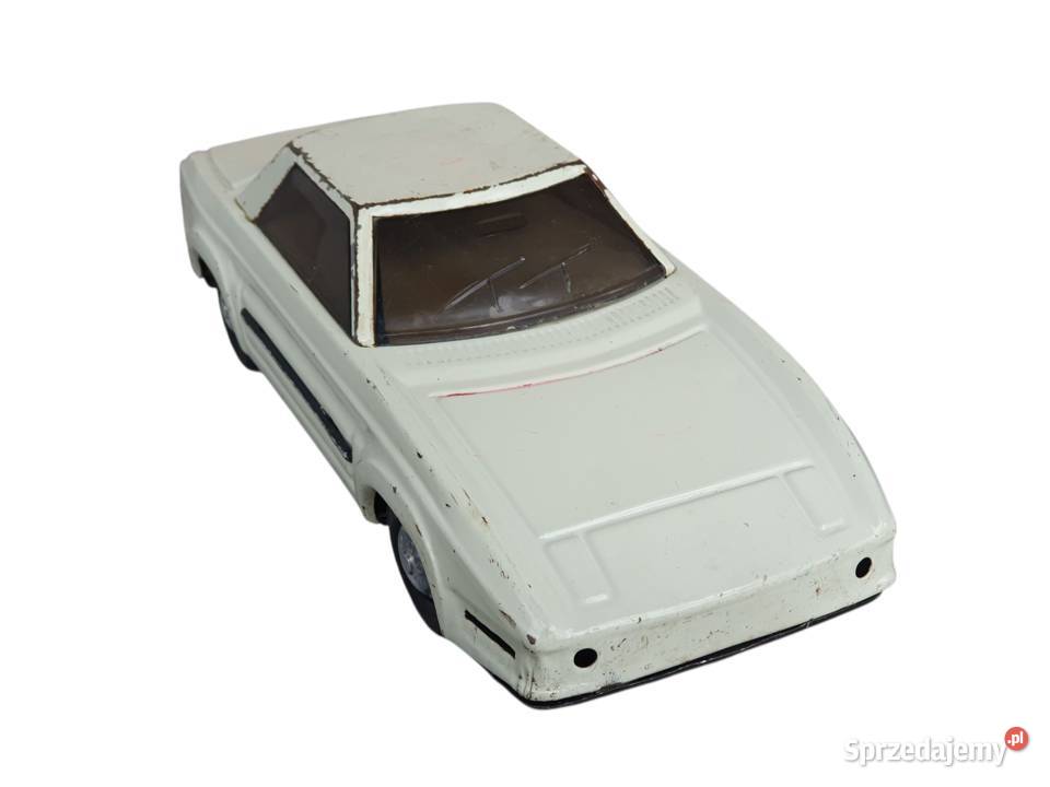 Stara zabawka metalowy blaszany model samochodu Cieszyn