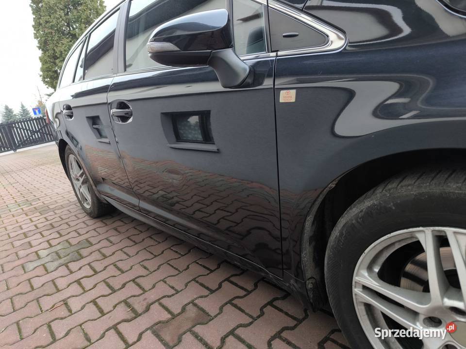 Toyota Avensis Luboń