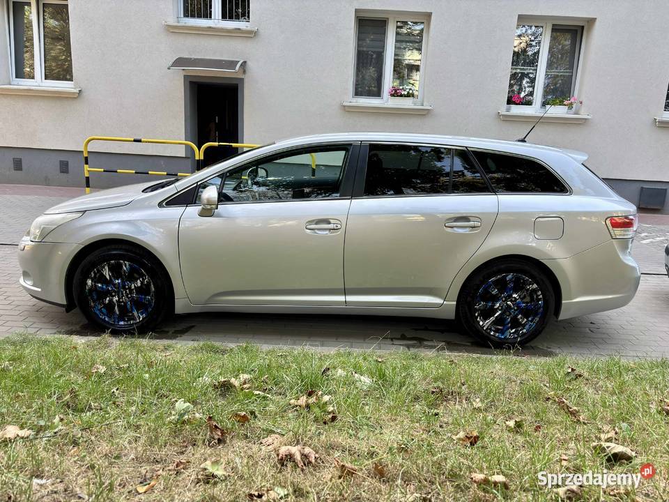 Toyota Avensis T27 Kombi 20 Benzyna wielofunkcyjna kierownica Płońsk