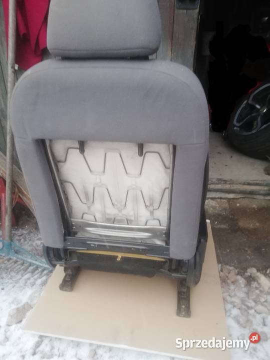 PEUGEOT 307 5D FOTEL prawy przedni osobowe Wyposażenie wnętrza Kielce